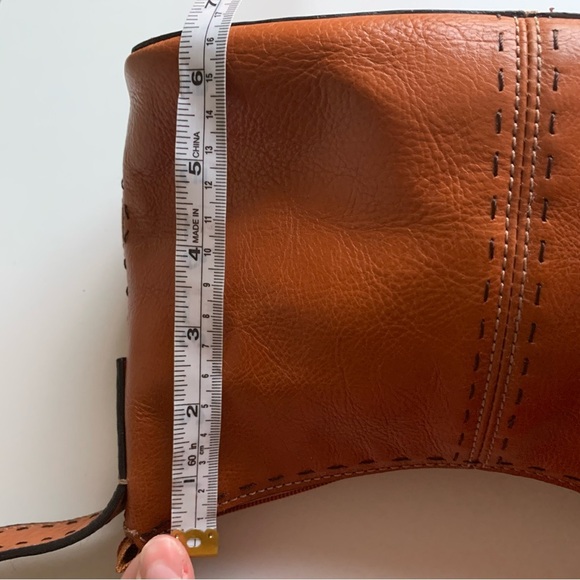 Vintage Fossil Leather Shoulder Bag - Picture 10 of 11